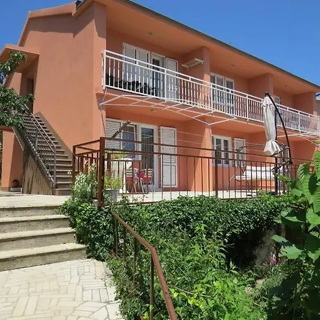 Apartment With 2 Terrace Cres Exterior photo